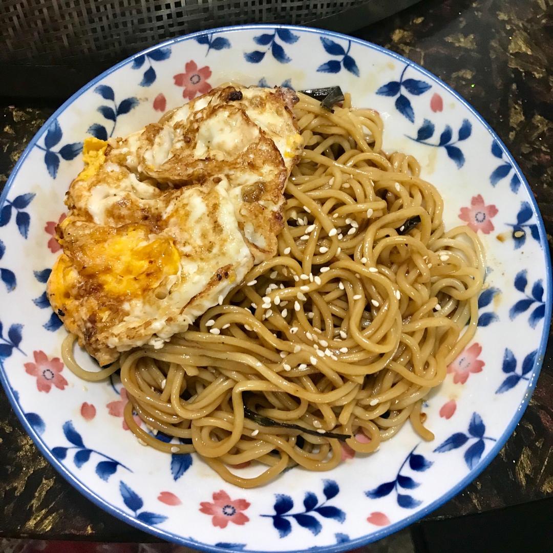 10分钟搞定的一碗葱油拌面