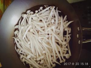 辣炒海鲜菇的做法 步骤1