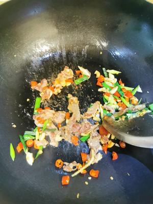 超下饭的酸辣萝卜丝炒肉的做法 步骤6
