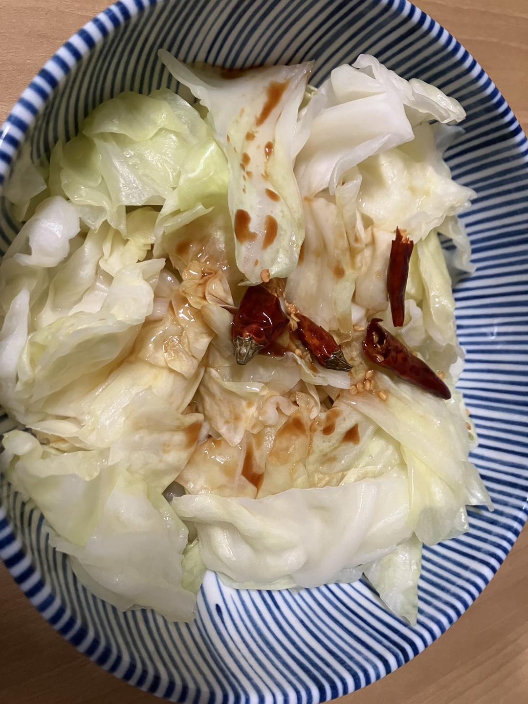 炝拌圆白菜