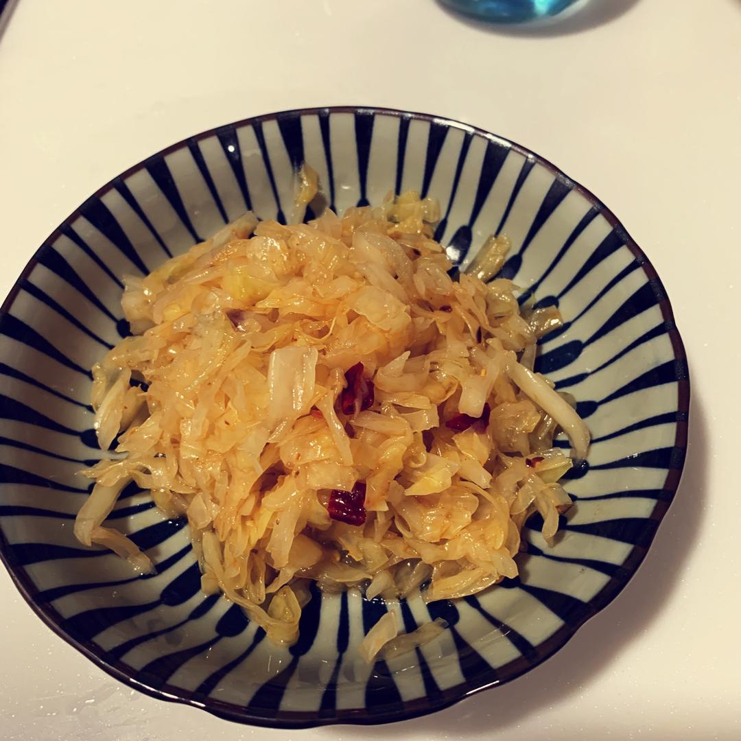 凉拌卷心菜（大头菜）