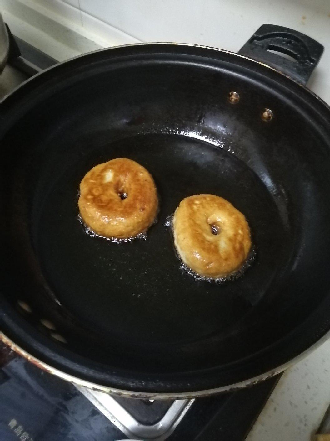 免烤箱！松软可口！一次成功的香甜甜甜圈