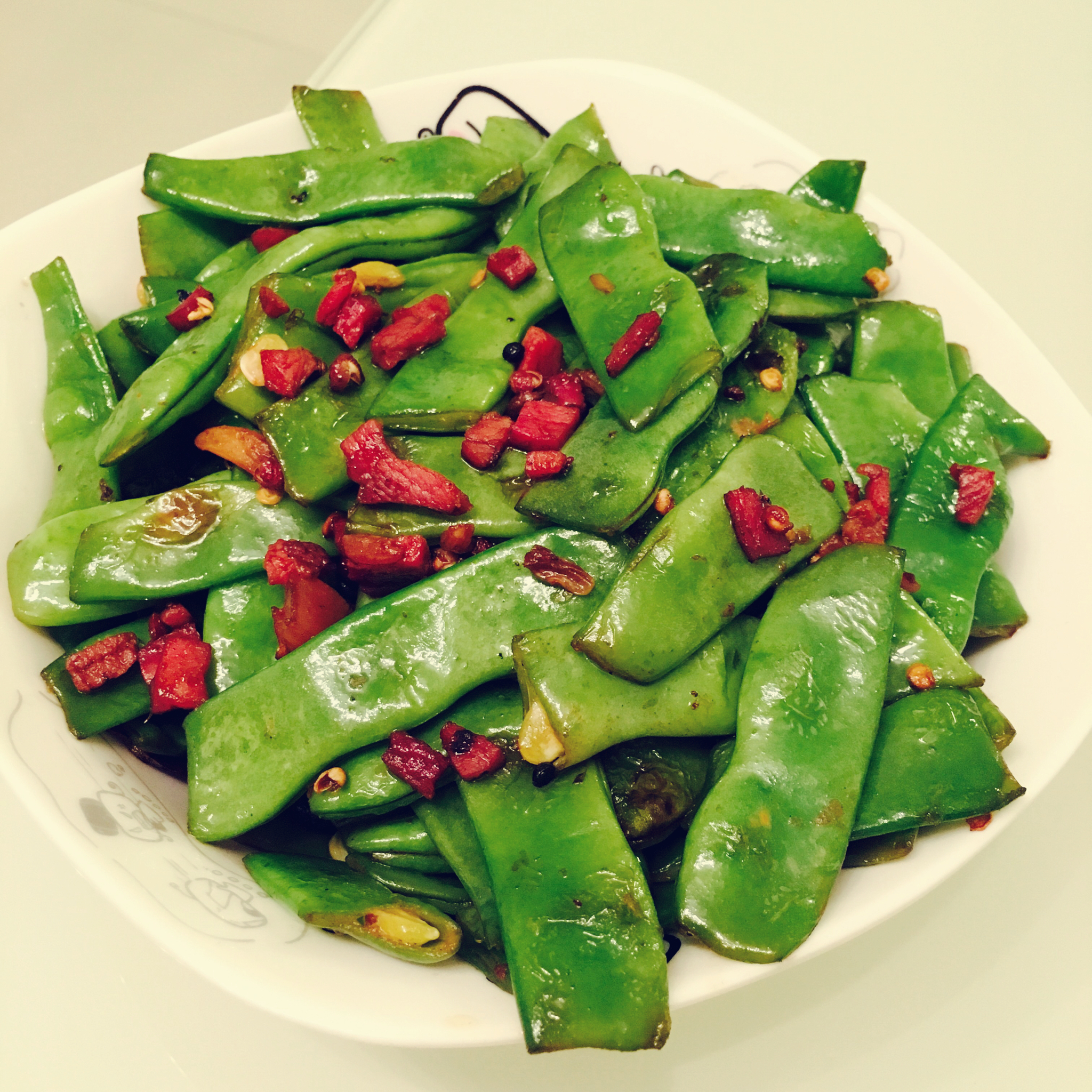 炊烟菇凉做的煸扁豆