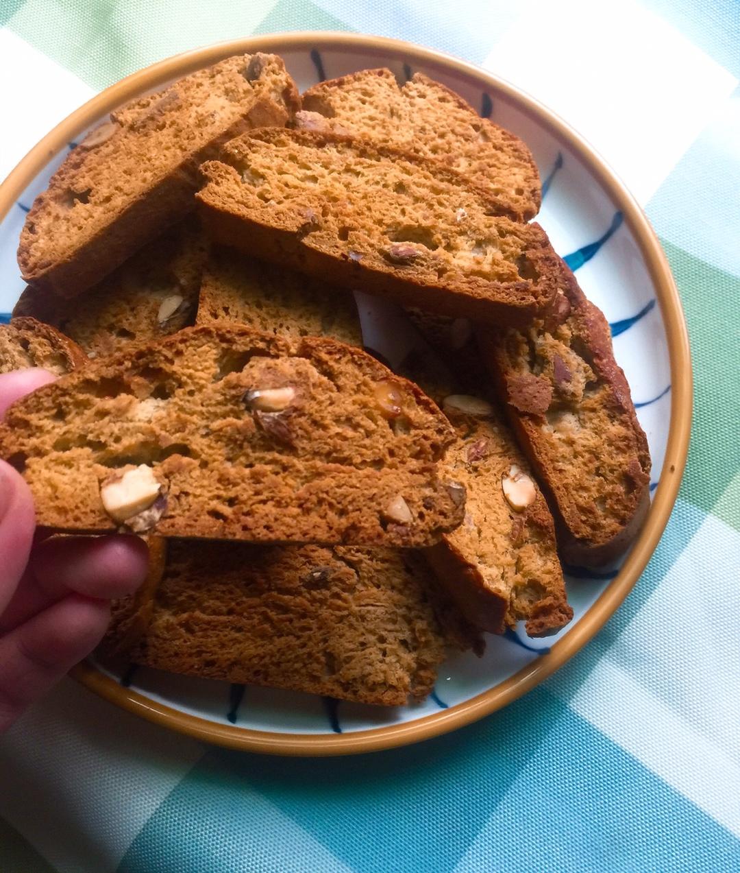 全麦咸蛋黄杏仁意式脆饼Biscotti——低卡超香吃网红【低卡小食】