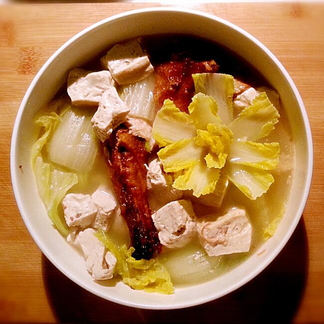 鸭架子白菜豆腐汤