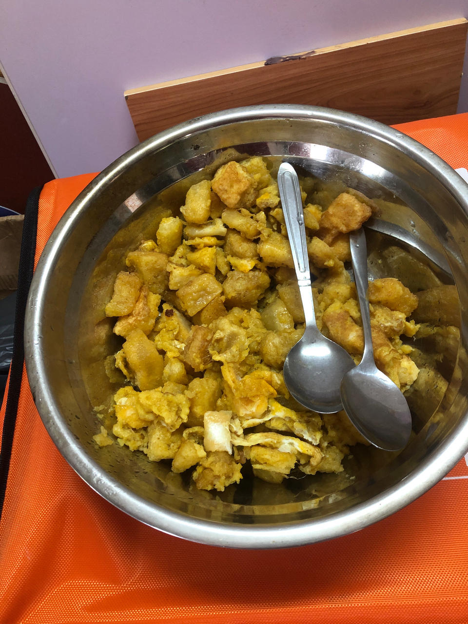 鸡蛋炸馒头