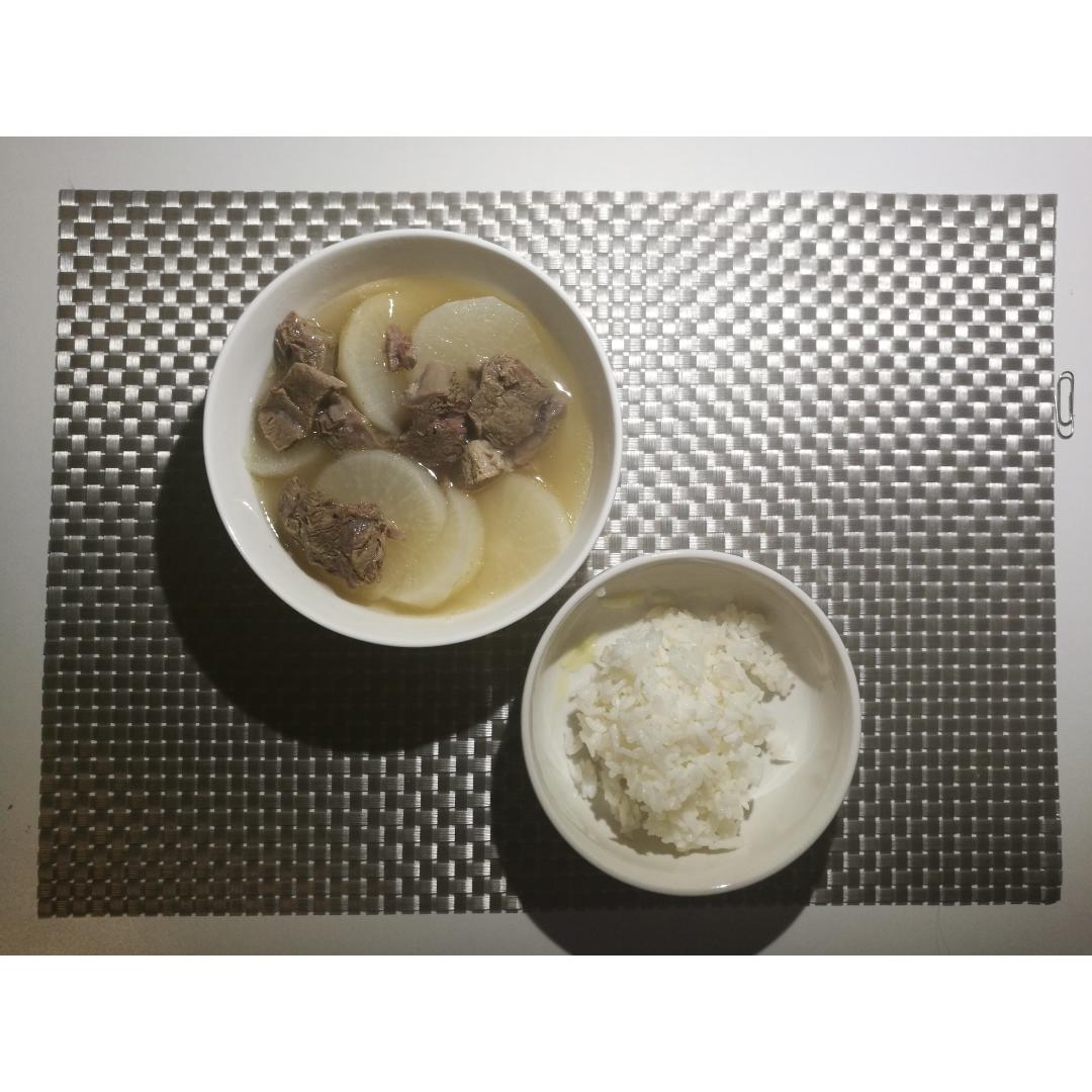 清炖白萝卜牛腩汤
