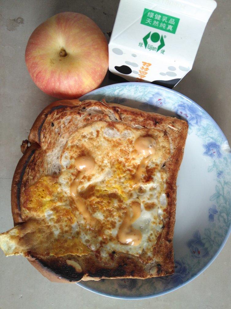 一个人住第3年做的早餐2018年9月5日