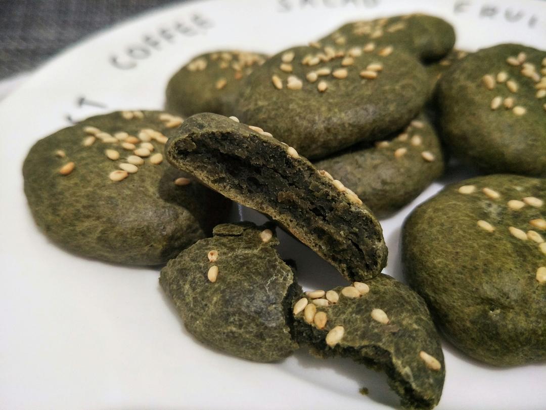 健康饱腹绿色小石头