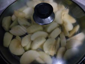 自制苹果脯(三蒸三晒法)的做法 步骤3