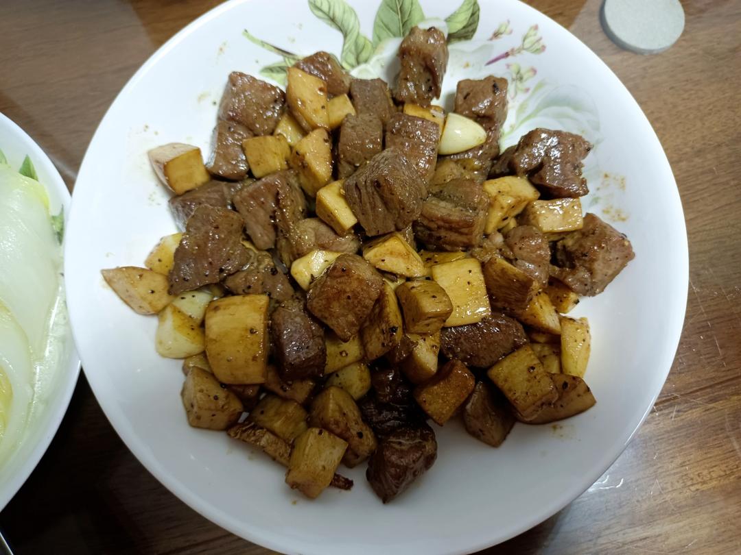 黑胡椒煎杏鲍菇牛肉粒