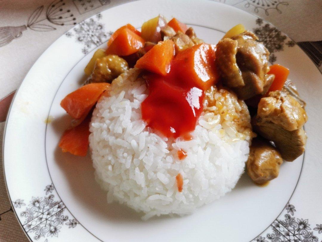 咖喱鸡块饭