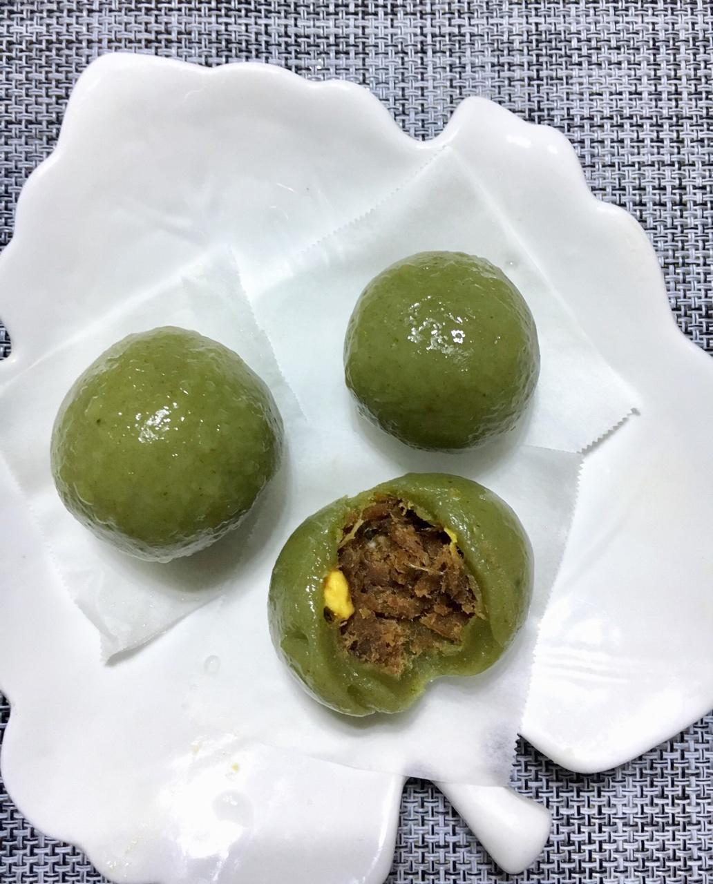 网红青团～～咸蛋黄肉松青团