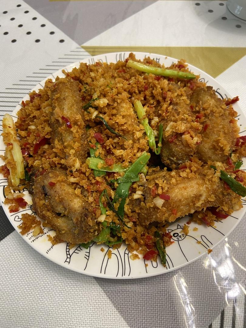 避风塘炒鸡翅