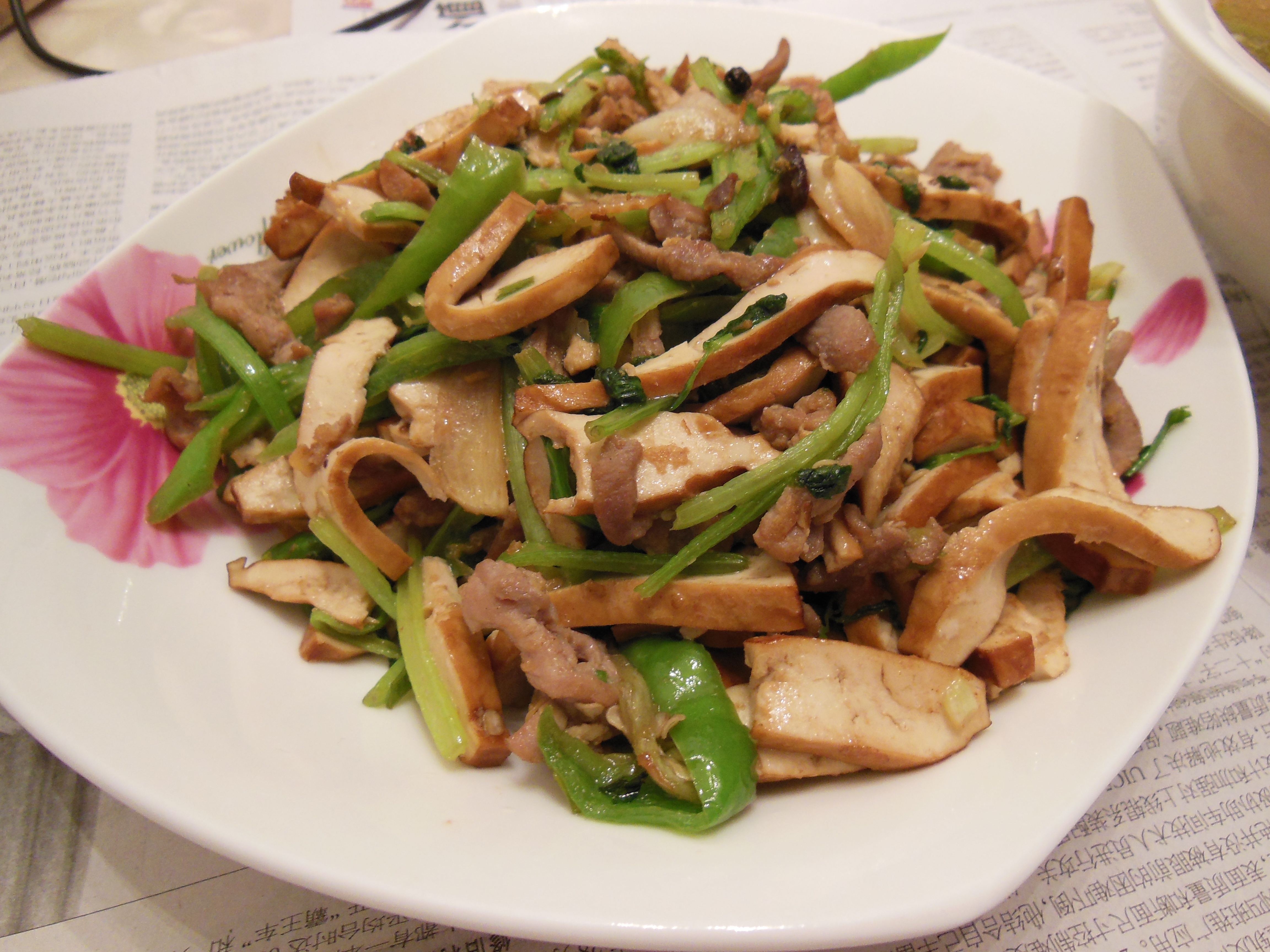 芹菜香干炒肉丝