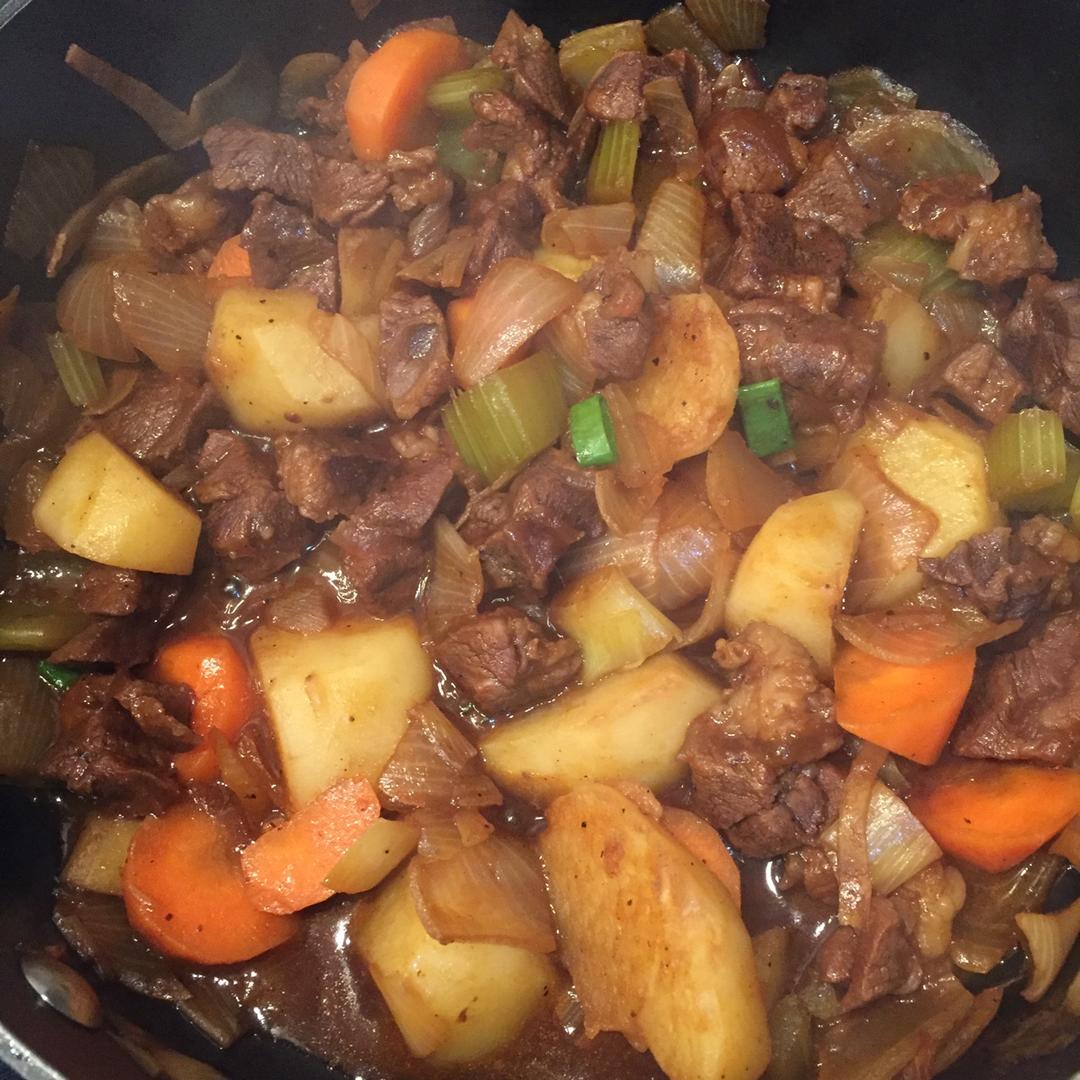 土豆炖牛肉