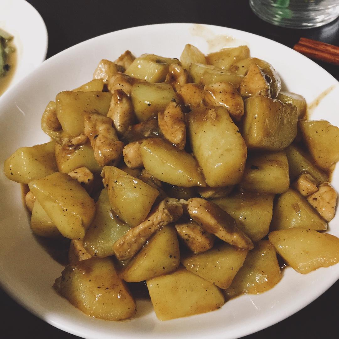 土豆焖鸡腿