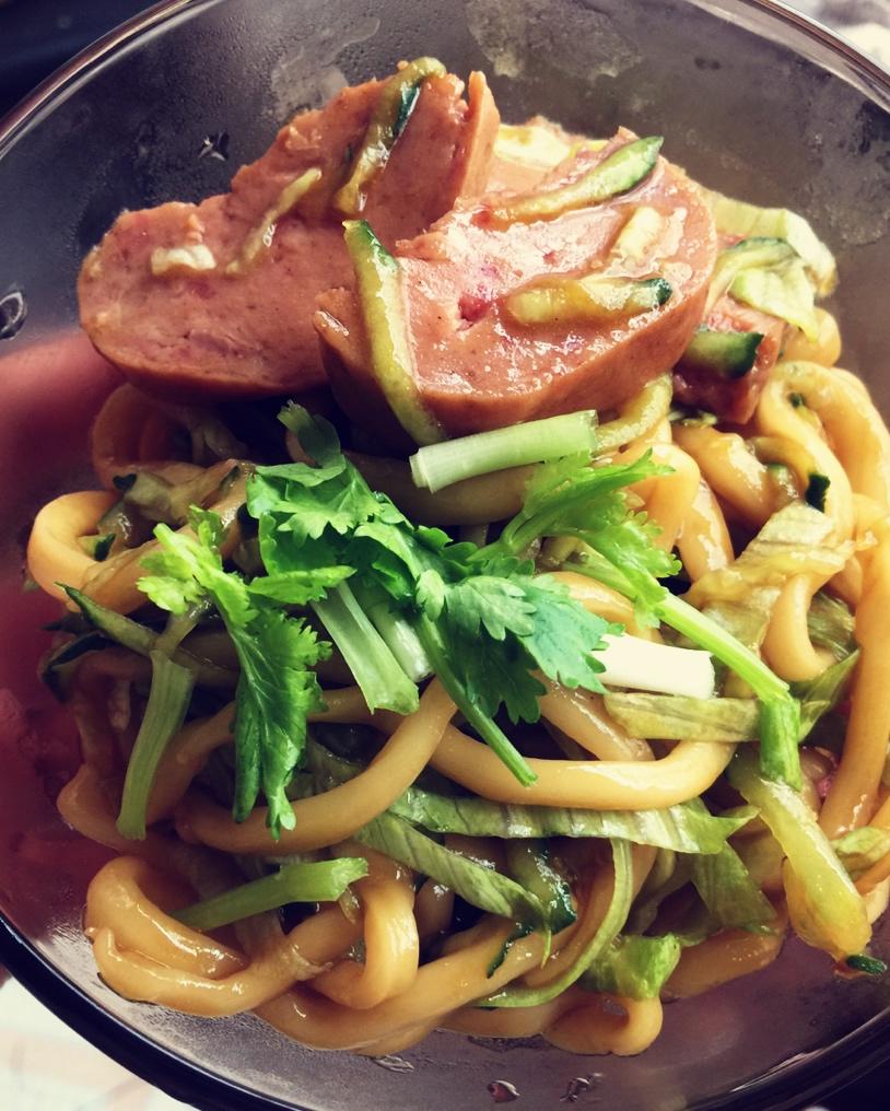 10分钟搞定的一碗葱油拌面