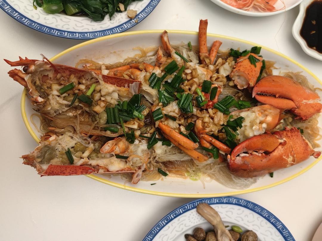 蒜蓉粉丝蒸龙虾（小青龙）