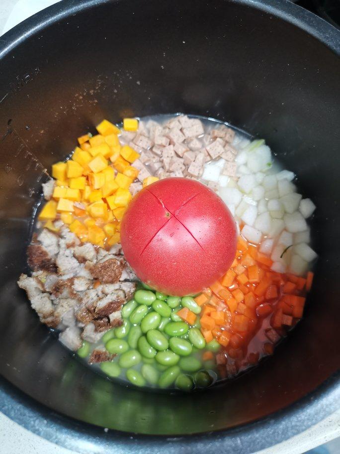 懒人午餐～网红番茄焖饭