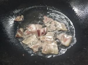 过年系列–腊肉炒红菜苔的做法 步骤1