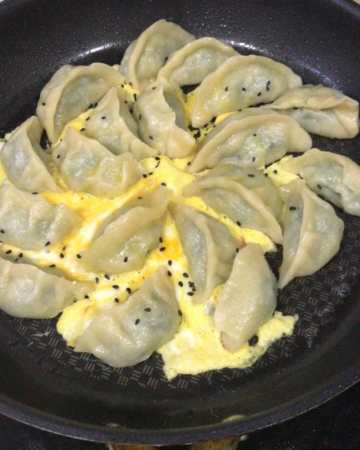 懒人快手抱蛋煎饺