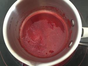 Kiri奶油芝士食谱—树莓芝士蛋糕的做法 步骤7