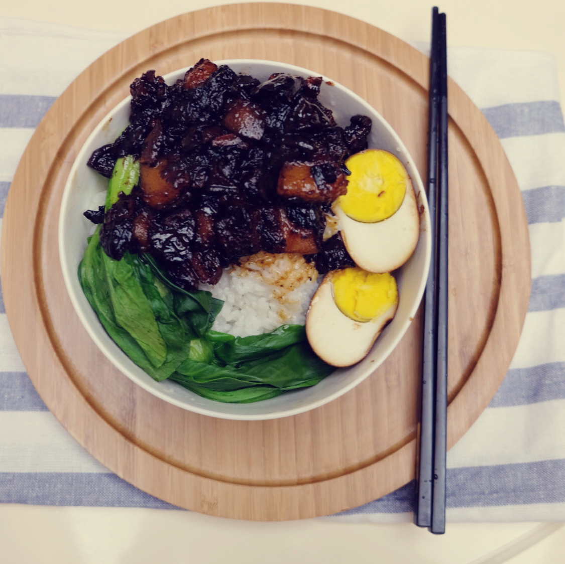 洋葱酥卤肉饭