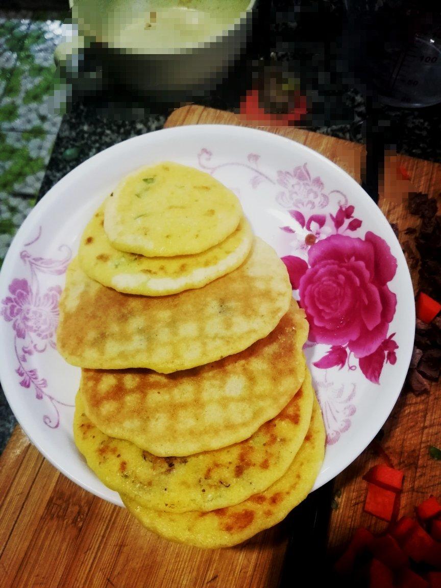 玉米面小饼子