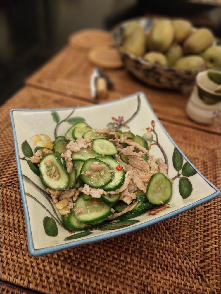 黄瓜炒肉