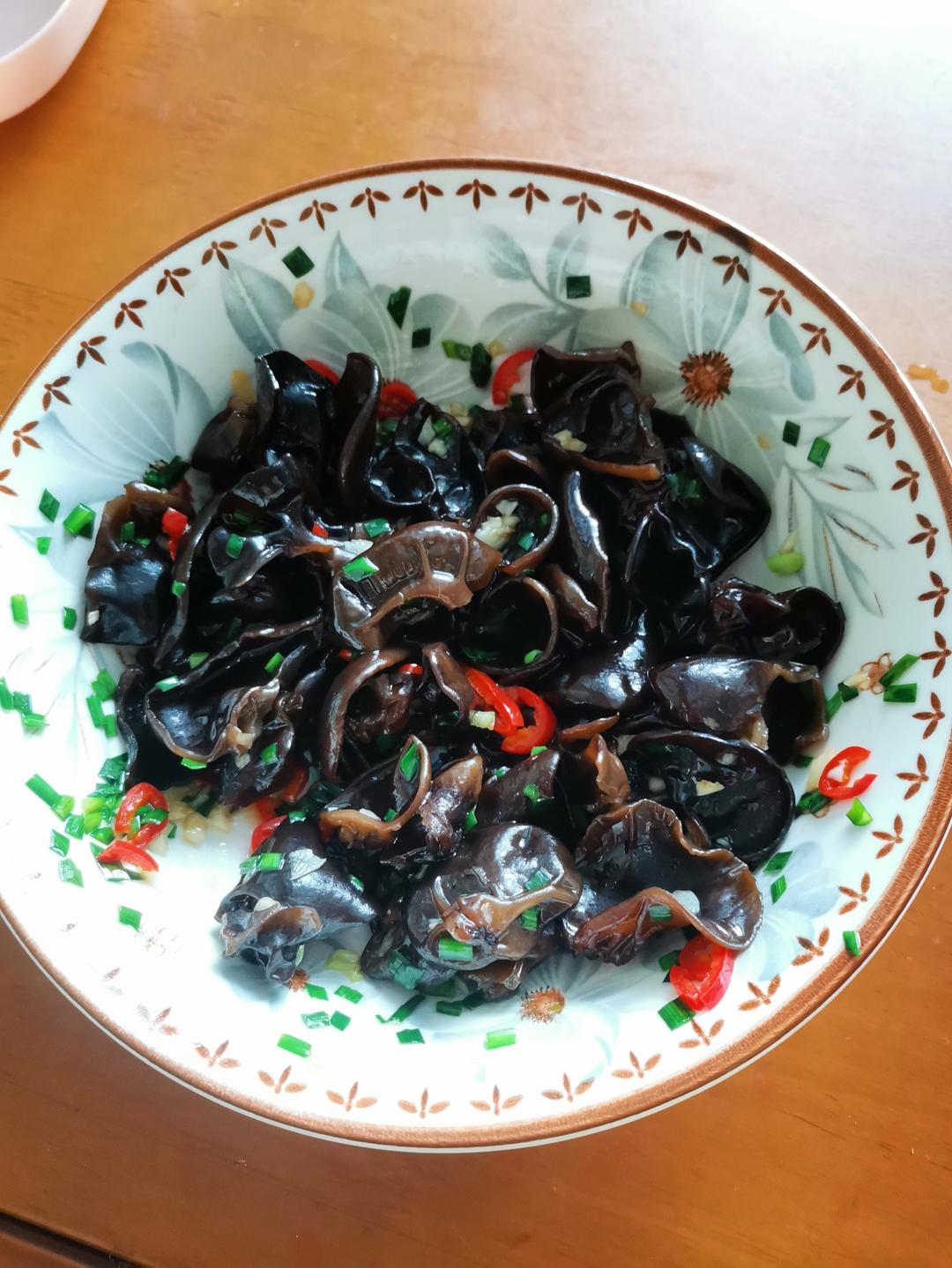 凉拌黑木耳
