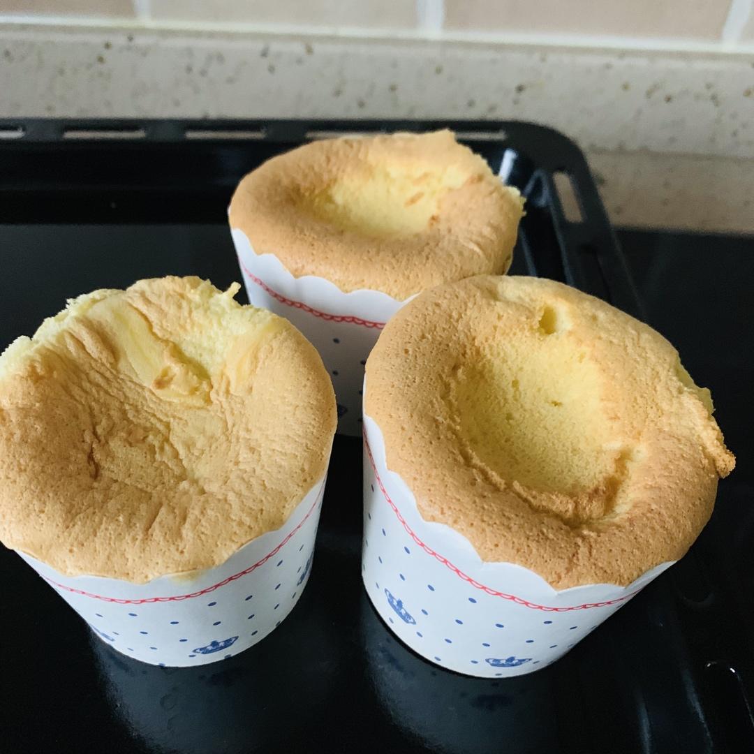 棉花纸杯蛋糕