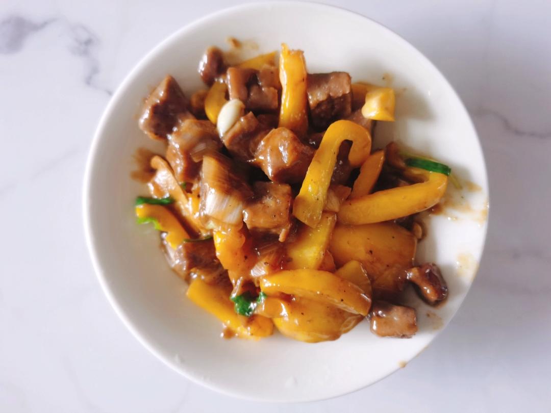 彩椒牛肉粒