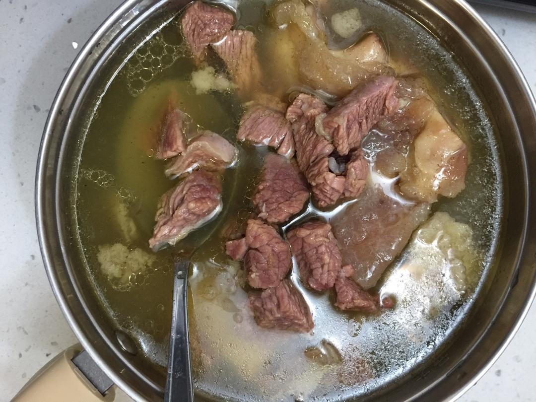 清炖牛肉汤