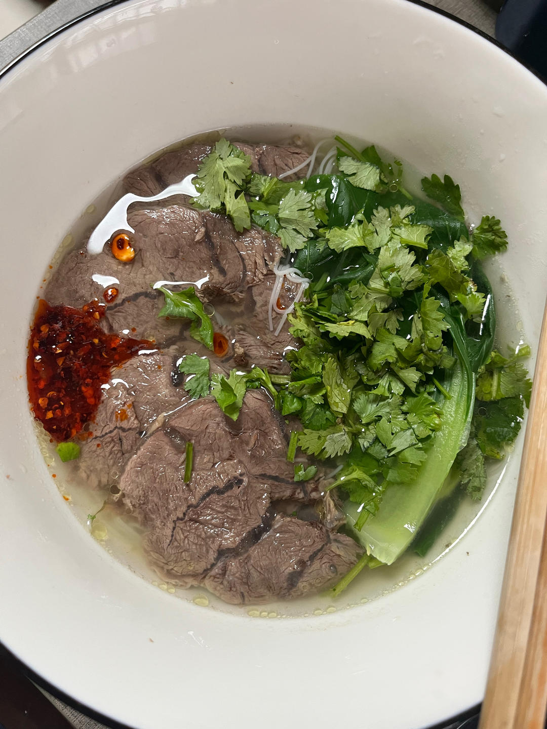 正宗兰州牛肉面～～                        不是兰州拉面😁