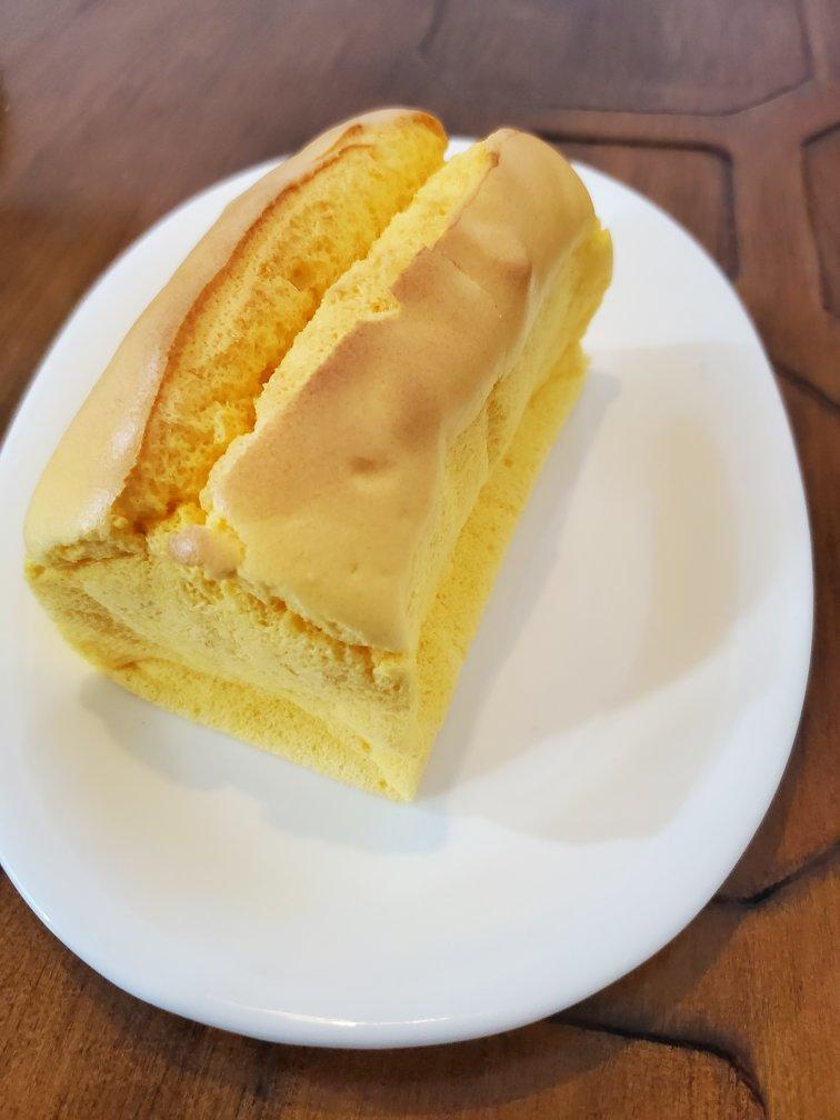 cream chiffon pound（戚风磅蛋糕？）