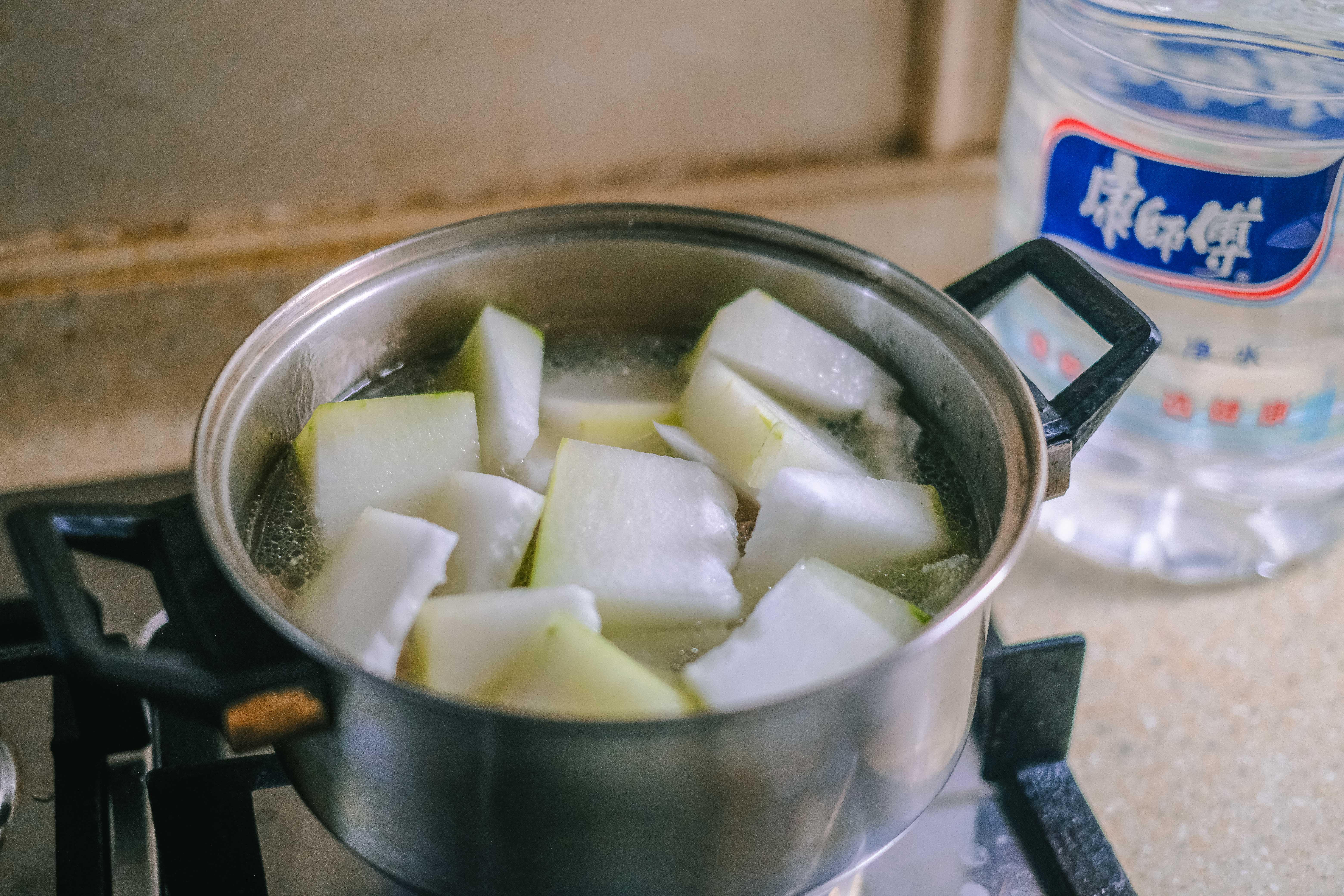 鲜美冬瓜排骨汤的做法 步骤12