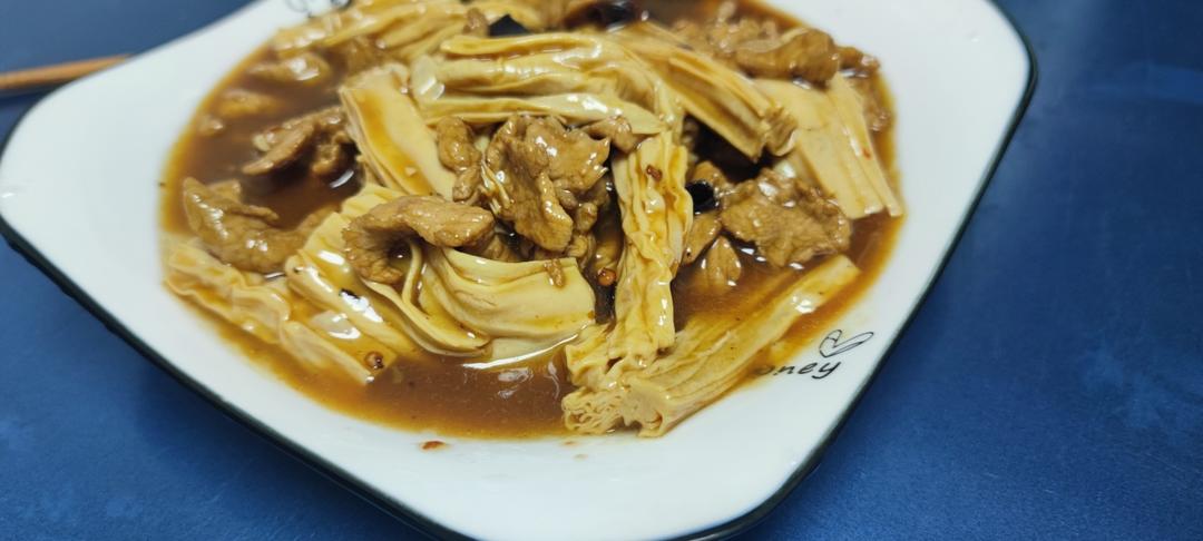 腐竹炒肉丝