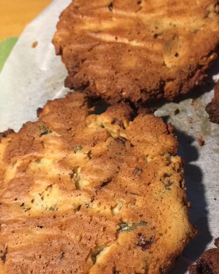 杏仁椰香燕麦饱腹饼干