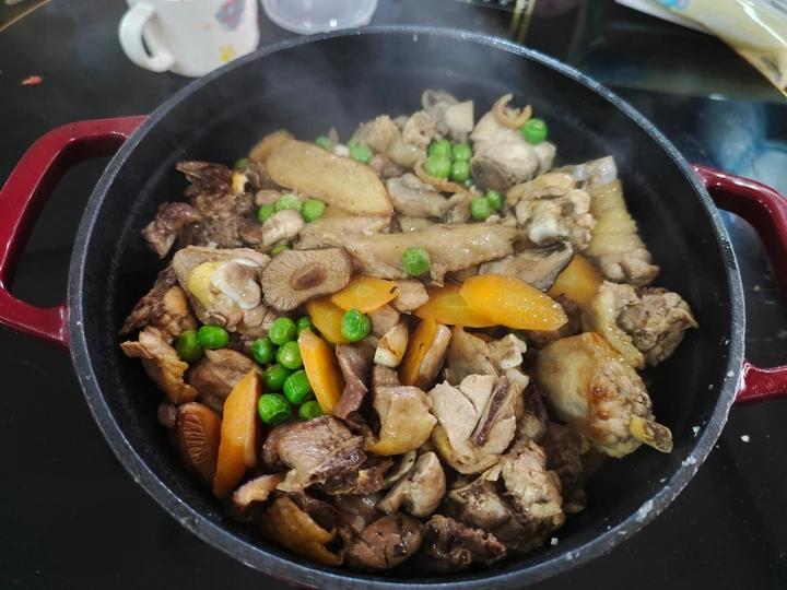 香菇滑鸡饭