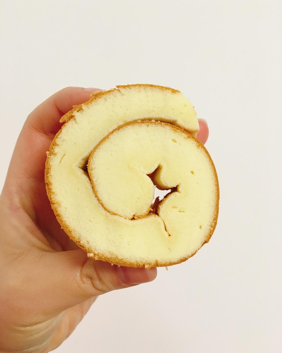 胖乎乎奶油芒果卷/不开裂不掉皮全过程详细图解烘焙视频/蛋糕篇6：「厚卷」