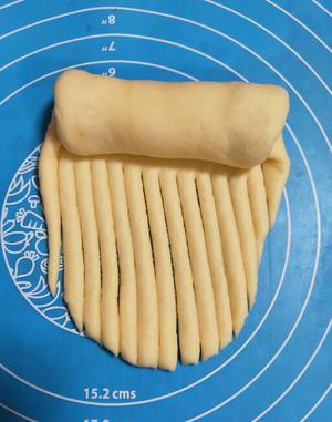 椰奶毛线球🧶面包的做法 步骤10