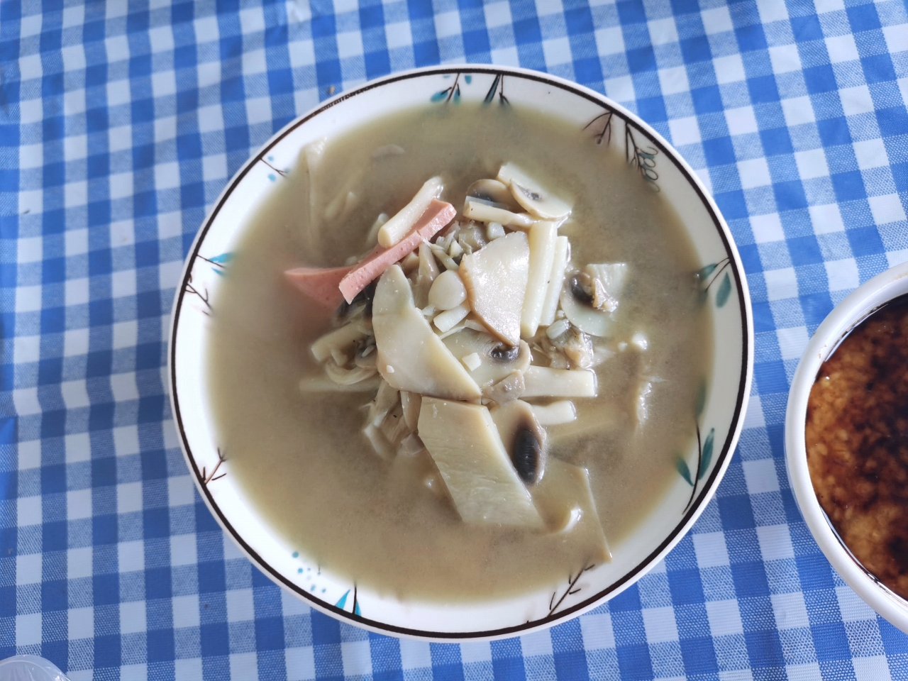 姑妈家的杂菌汤