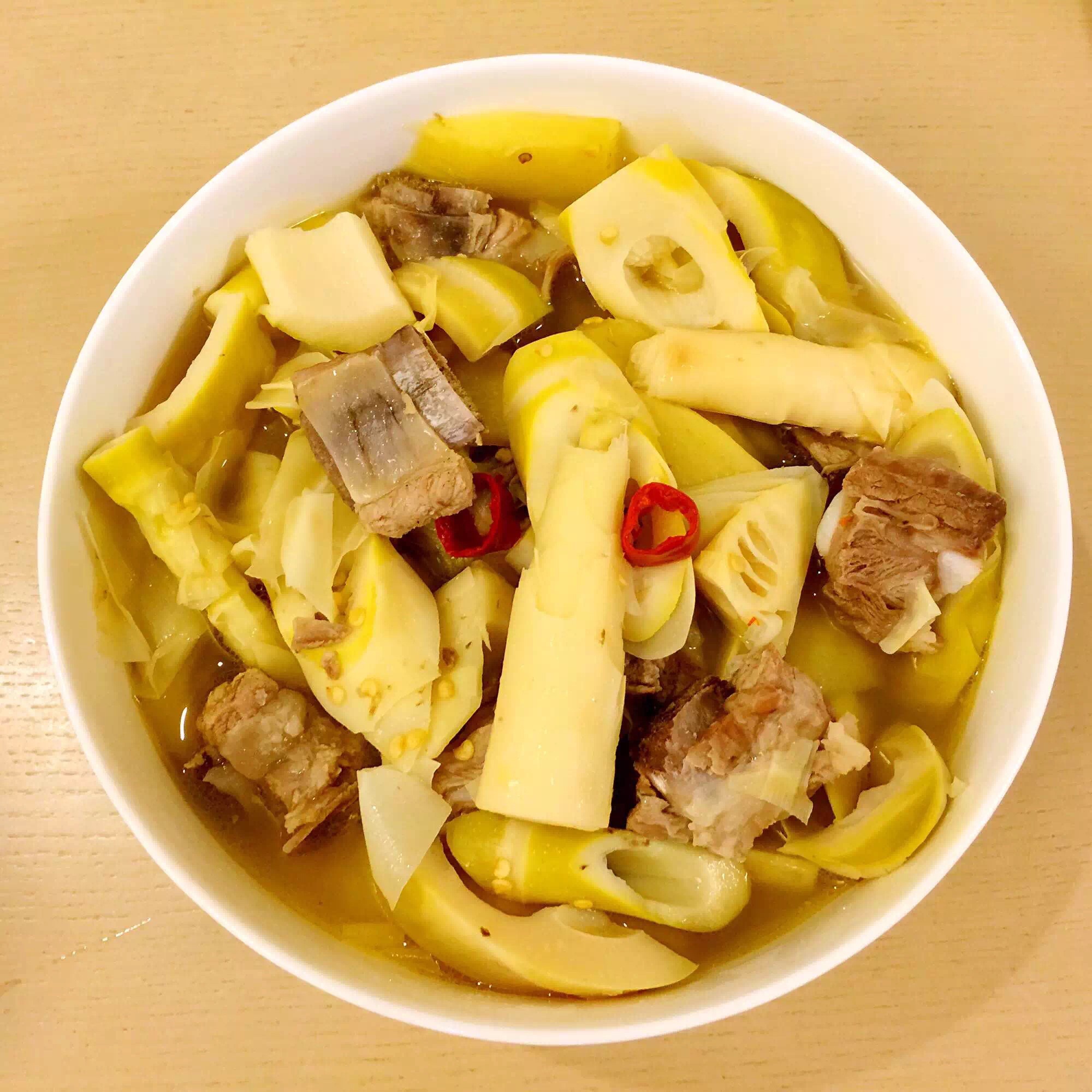 嗔嗔zhou做的冬笋排骨汤