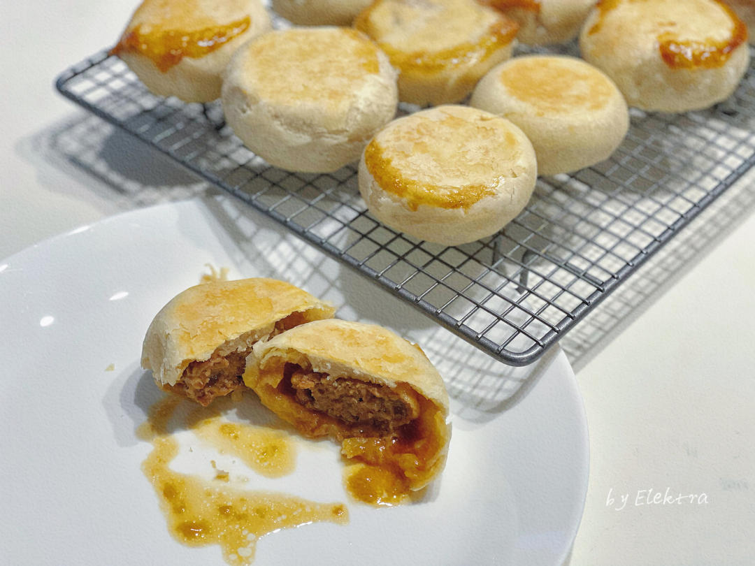 【鲜肉月饼】秋天的第一颗月饼，一口爆汁，酥香掉渣！