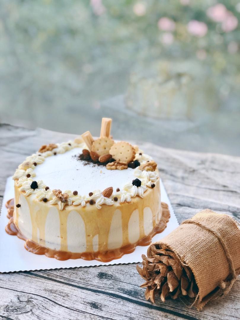 李卤味做的让人回味的焦糖海盐蛋糕