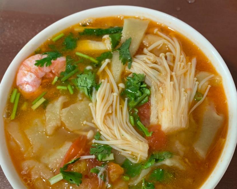 番茄烫自制鸭蛋粉皮