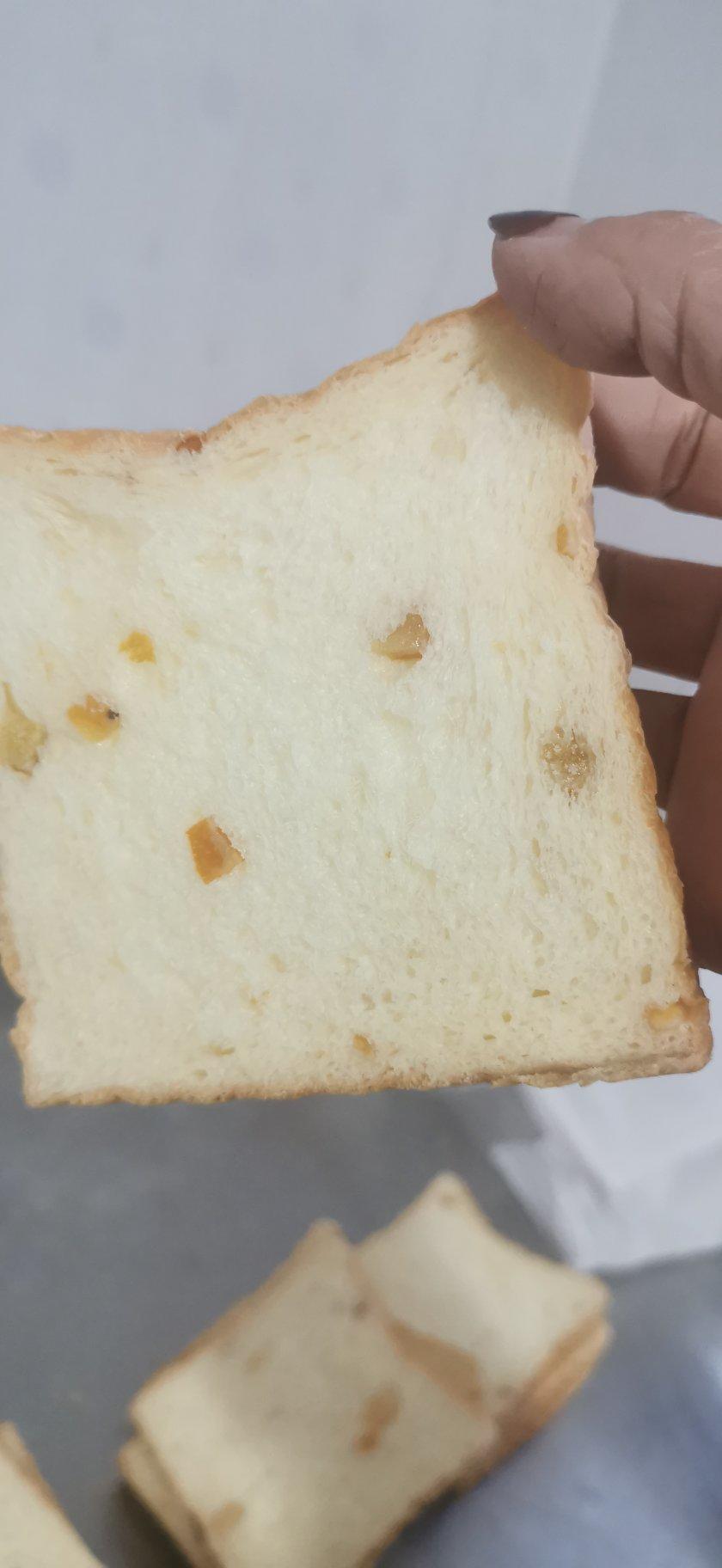 鲜奶提子吐司