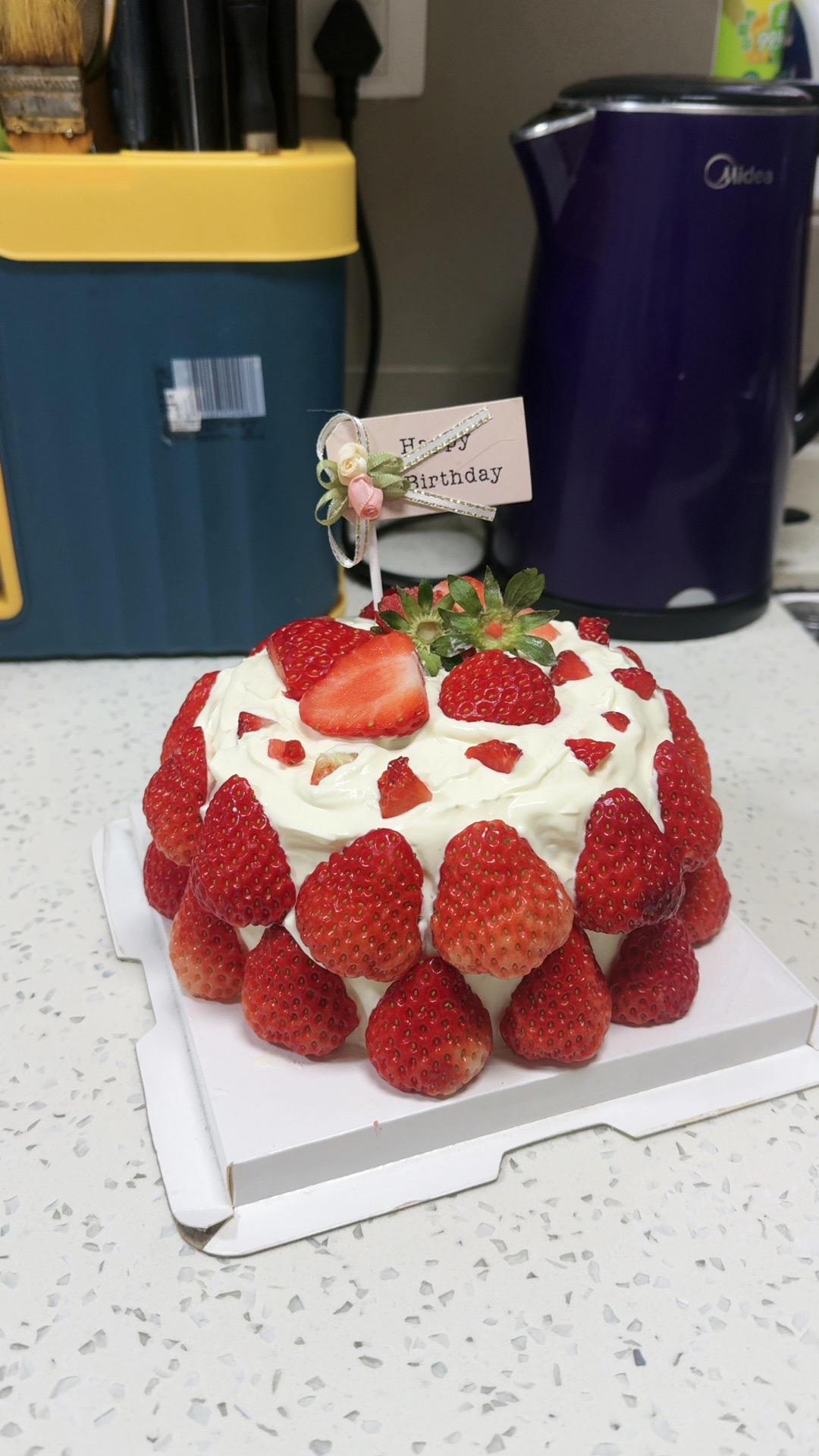 曼食慢语丨草莓芝士雪山蛋糕