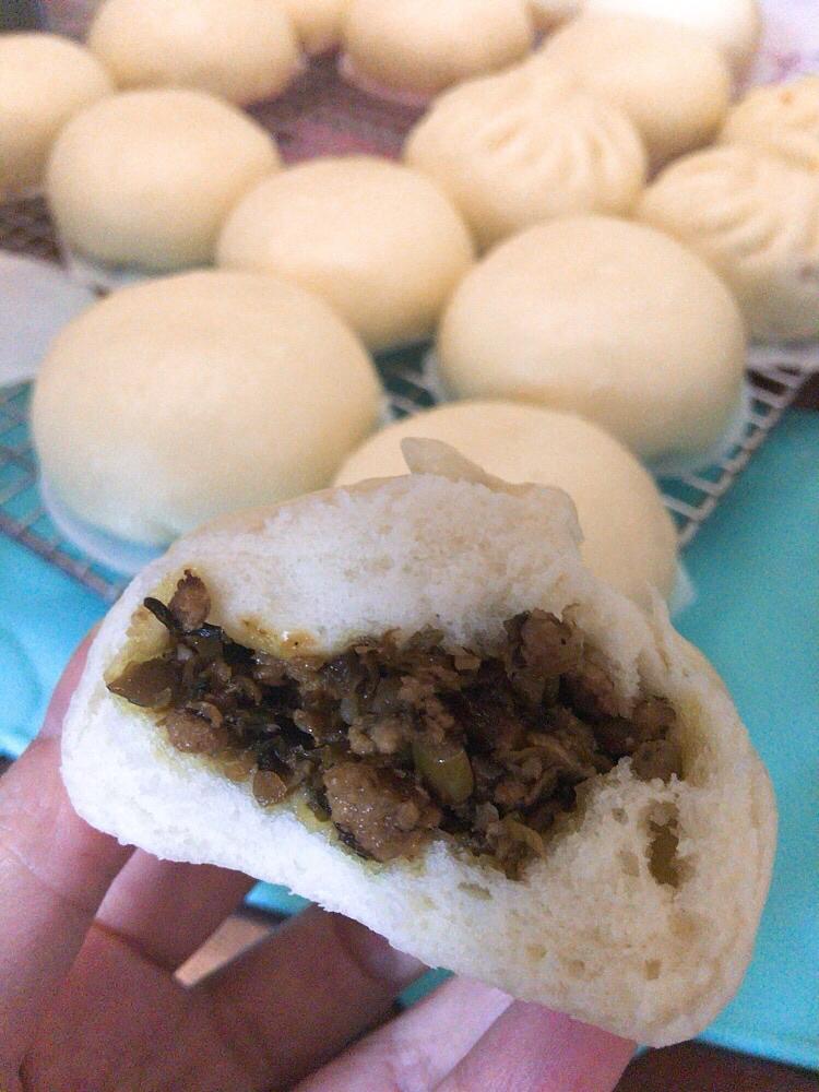 芽菜肉臊包子